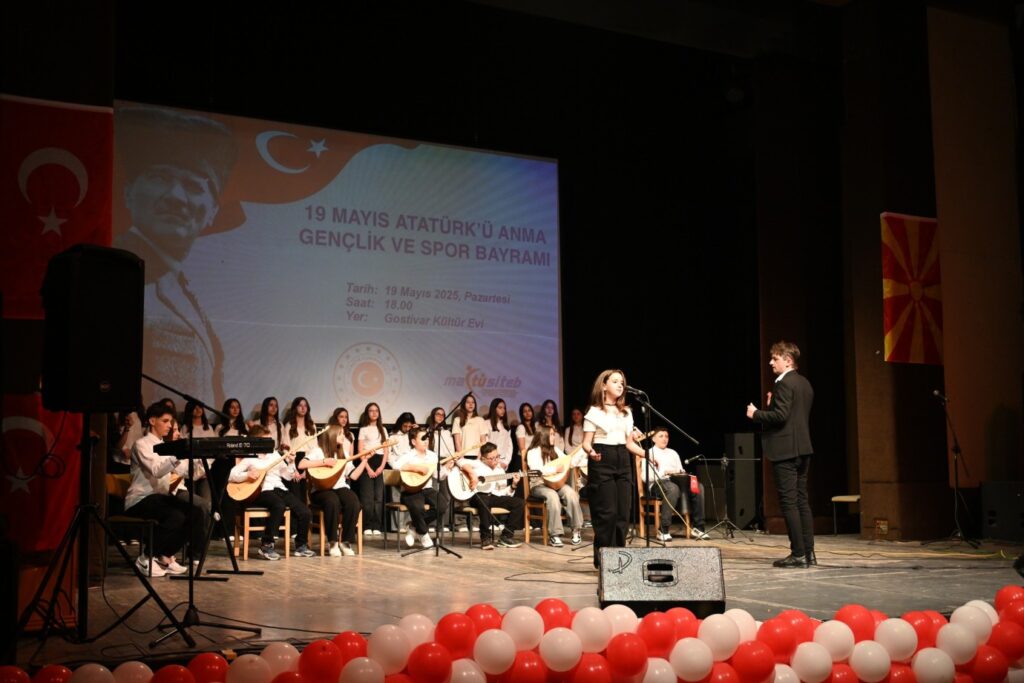 Gostivar’da 19 Mayıs Gençlik ve Spor Bayramı kutlandı