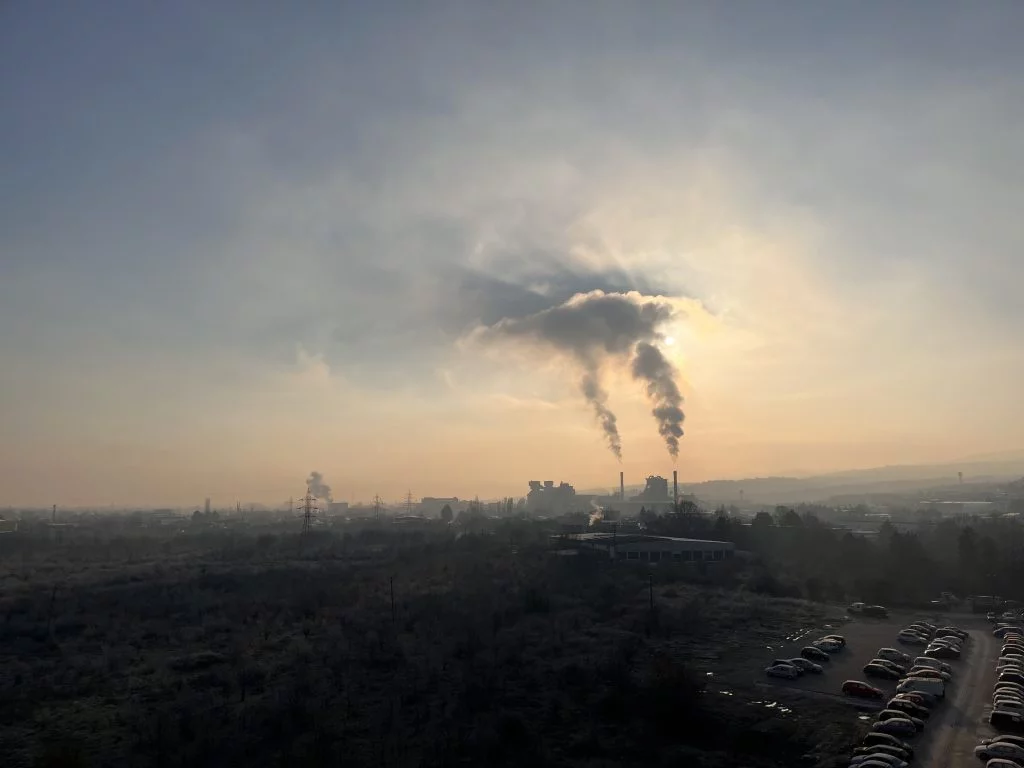 Makedonyalılar yılda yalnızca iki ay kadar temiz hava soluyor