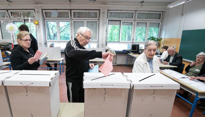 Hırvatistan’da halk yerel seçim için sandık başında