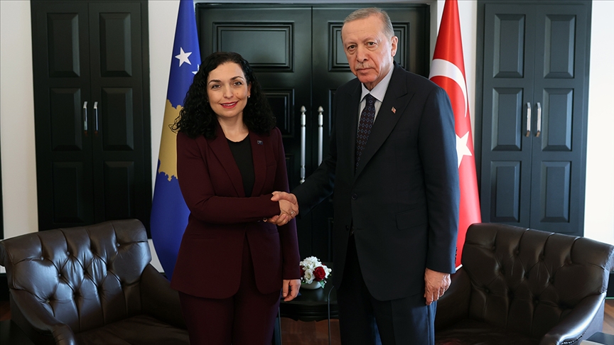 Kosova Cumhurbaşkanı Osmani, Cumhurbaşkanı Erdoğan’ı “sadık dost” olarak nitelendirdi