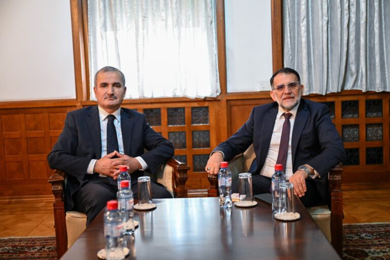 IPHRC başkanı Açıkgül, milletvekili Murat’ı ziyaret etti