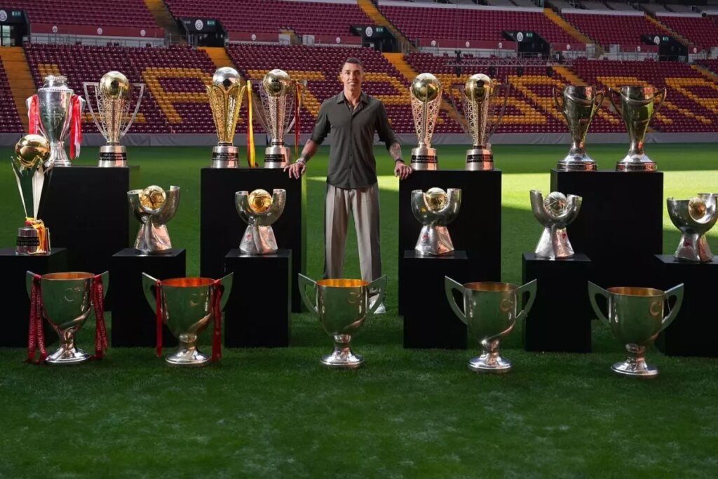 Galatasaray’dan Muslera için duygusal mesaj