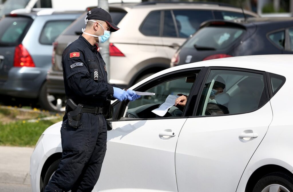Türk Sürücü Alkollü Araç Kullanırken Yakalandı