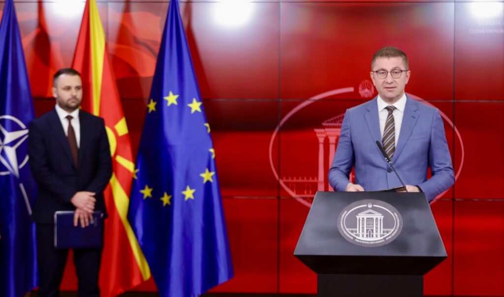 Başbakan Mickoski herkesi ülkeye ilişkin yeni rapor için lobi yapma çağrısında bulundu