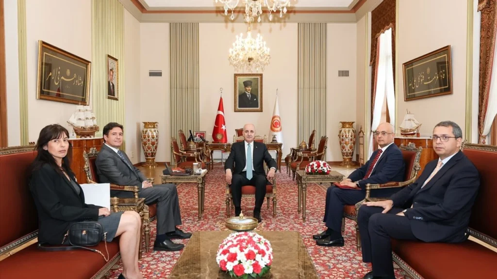 TBMM Başkanı Kurtulmuş, Bulgaristan’ın Ankara Büyükelçisi Tcholakov’u kabul etti