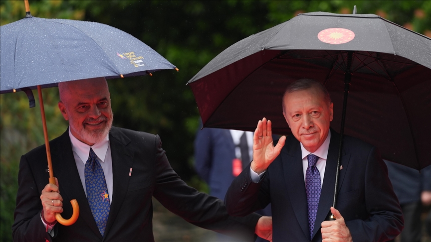 Avrupa Siyasi Topluluğu 6. Zirvesi Tiran’da başladı
