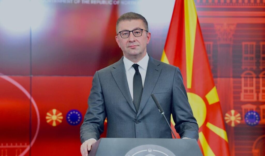 Mickoski: Makedonya Avrupa Birliği’ne üyeliği hak ediyor, ancak başı dik bir şekilde