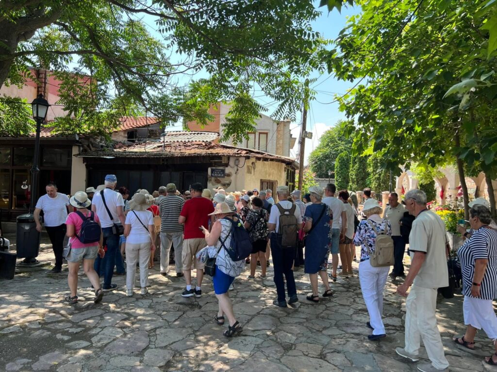 Nisan ayında ülkeyi en çok Türkiyeli turistler ziyaret etti