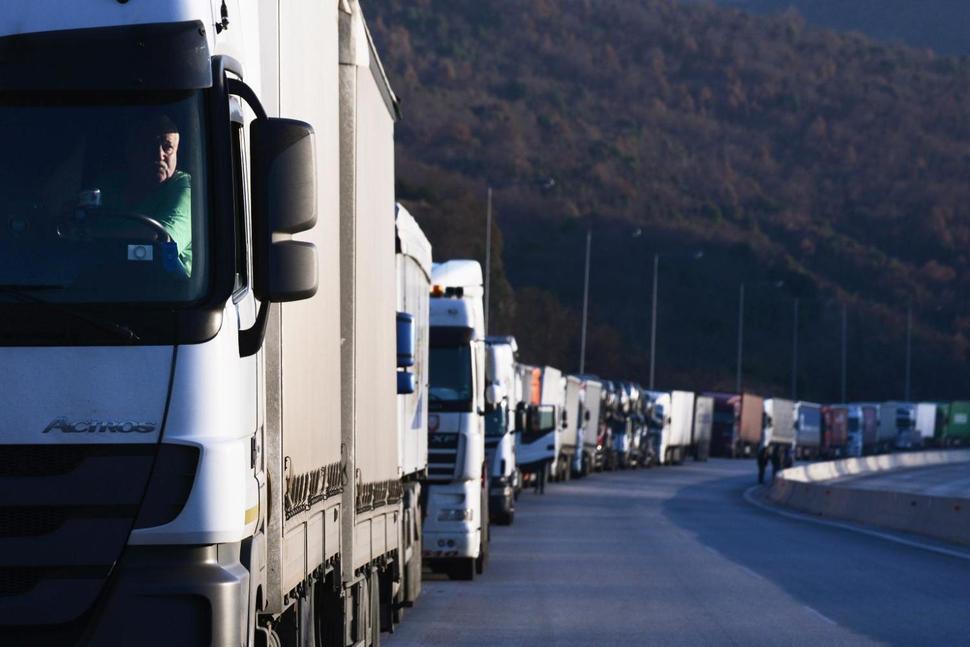 1 Temmuz-31 Ağustos tarihleri arasında ağır taşıtlara trafik rejimi