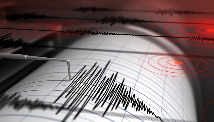 Son dakika! İran’da birçok kentte hissedilen 5.5 büyüklüğünde deprem meydana geldi