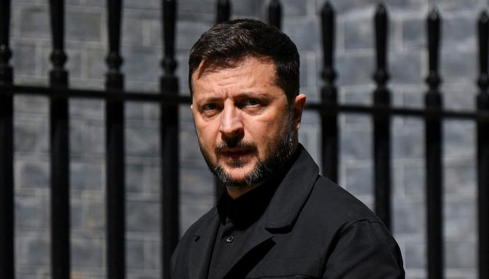 Ukrayna duyurdu! Zelenskiy’e yönelik 2 suikast girişimi önlendi: “Rusya Federal Güvenlik Servisi (FSB) için çalışıyorlardı”