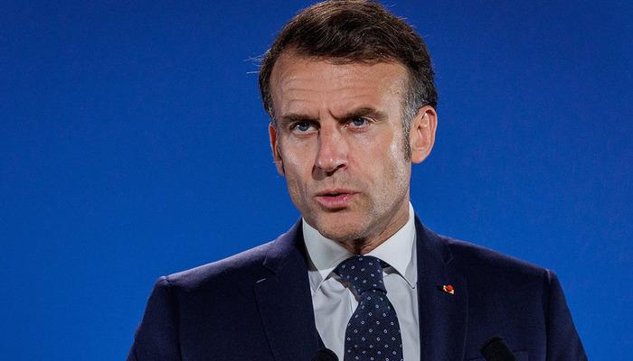 Macron’dan Pezeşkiyan’a dikkat çeken telefon! “Fransız tutukluları serbest bırakın”