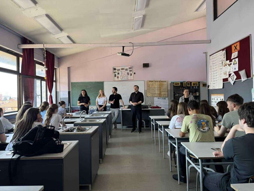 Üsküp’te Türkçe eğitim veren Cvetan Dimov Lisesi Tefeyyüz’de tanıtıldı