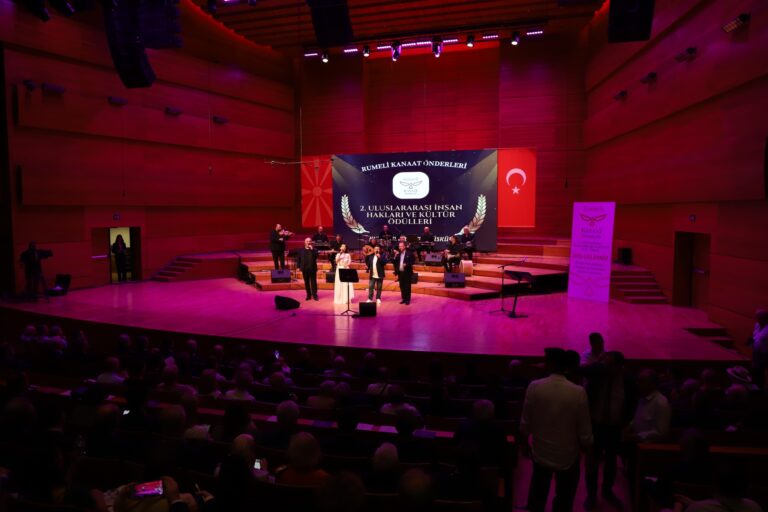 Üsküp’te “İnsan Hakları Ödülleri” töreni yapıldı
