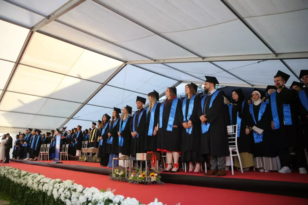 Uluslararası Saraybosna Üniversitesi 17. dönem mezunlarını verdi