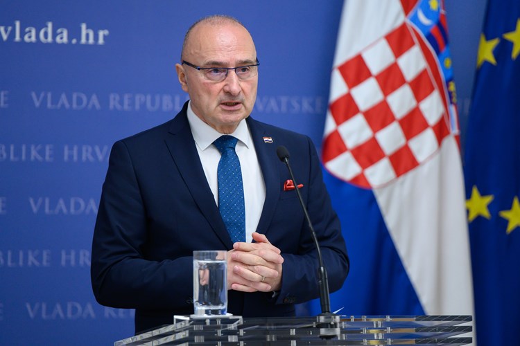 Hırvat vatandaşlarının İran’dan tahliyesi başladı