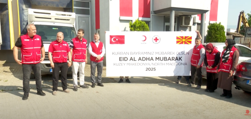 Türk Kızılay ve Merhamet Derneği 2 bini aşkın aileye kurban eti dağıttı