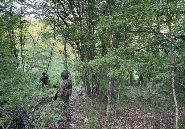 Kosova’daki Türk askerinden devriye faaliyetleri