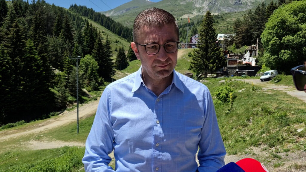 Mickoski: Hükümet uçağıyla İsrail’den Makedonya vatandaşları tahliye edilecek