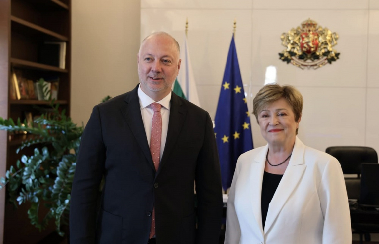Jelyazkov: Avro’ya geçiş, Bulgaristan ekonomisi için yeni bir sayfa açacak