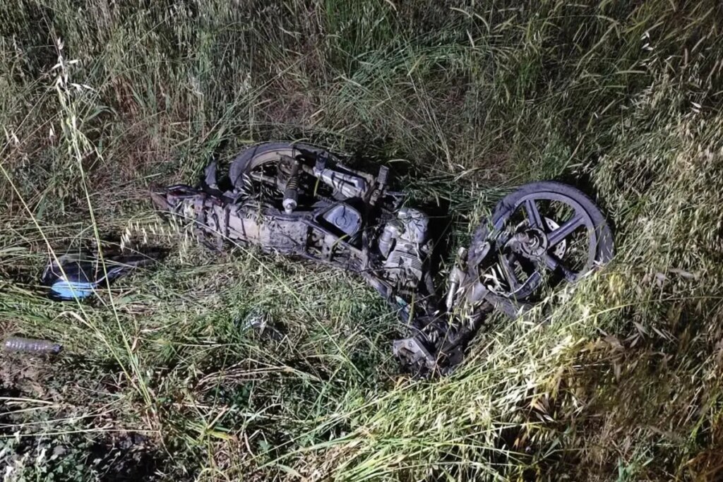Otomobil ile çarpışan motosikletteki 2 kişi hayatını kaybetti
