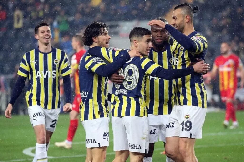 Resmen açıklandı! Yıldız futbolcu Fenerbahçe’ye geri döndü