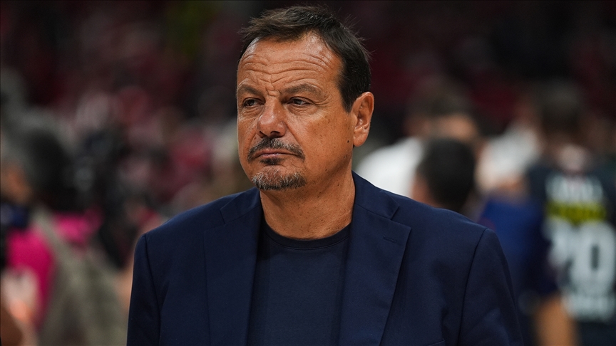 Panathinaikos’un başantrenörü Ataman’a 5 bin avro para cezası