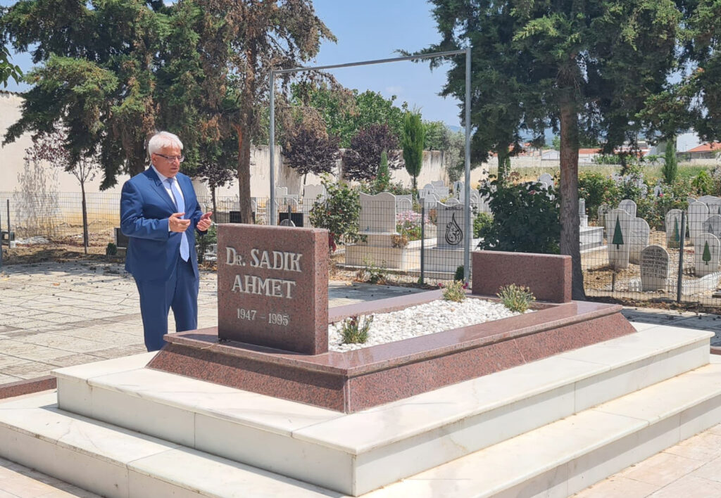 TİKA Başkan Yardımcısı Çevik, Batı Trakya’nın unutulmaz liderlerini dualarla yad etti