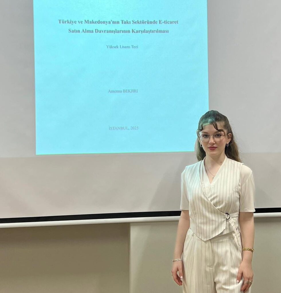 Amenna Vraynko Bekiri, Marmara Üniversitesi’nde bölüm birincisi olarak yüksek lisansını tamamladı