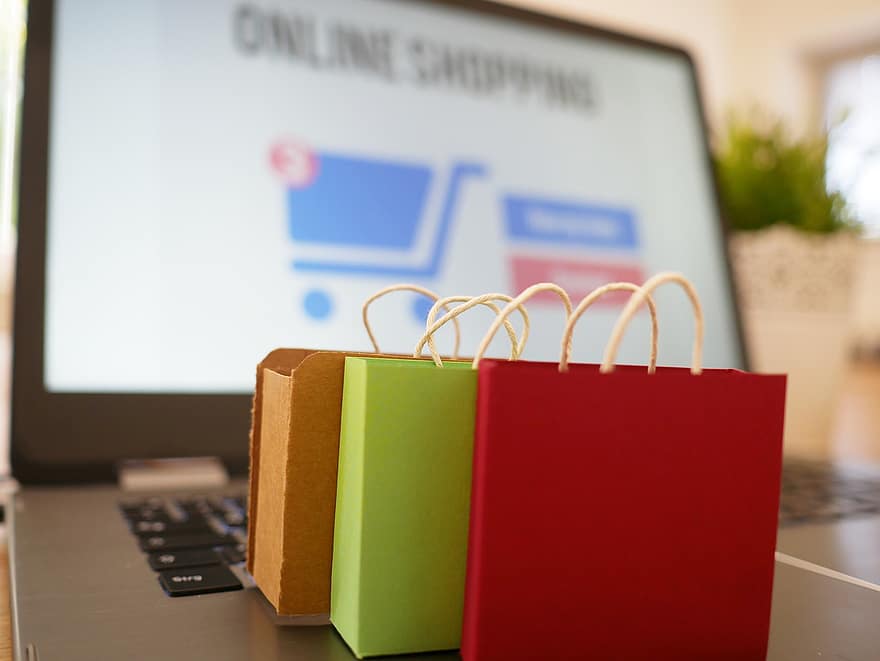 Yabancı e-ticaretten online alışverişler %32 arttı