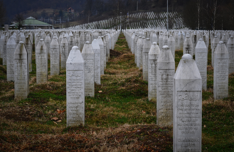 Dünya Avrupa’nın ortasındaki soykırıma sessiz kaldı: Srebrenitsa