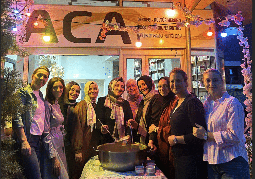 Alaca Derneğinden 800 kişiye aşure ikramı yapıldı