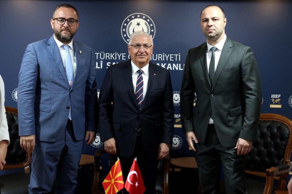 Türkiye ve Makedonya Savunma Bakanları görüştü