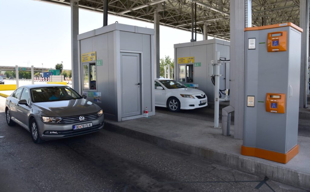 Otoyol gişelerinden 6 ayda 30,8 milyon avro gelir elde edildi