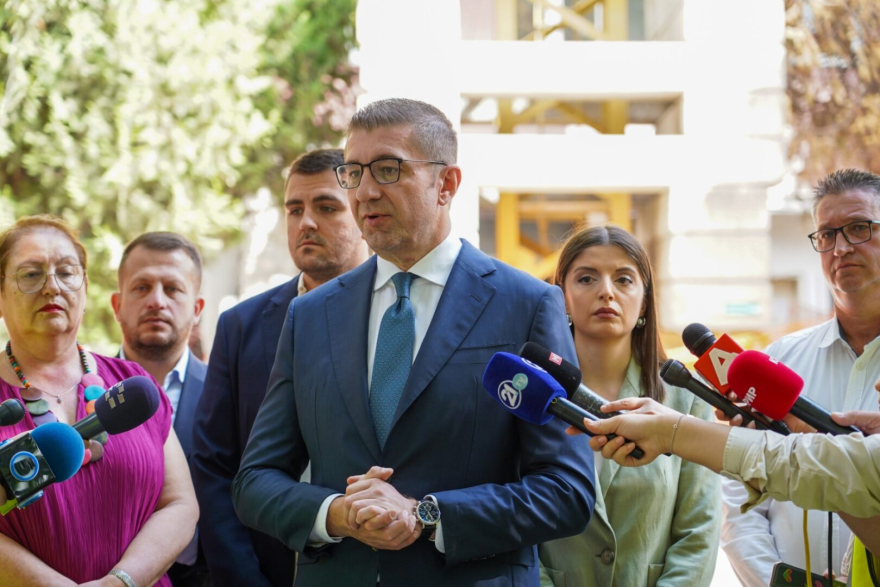 Başbakan, hükümetin ortalama maaşı artırmak için çalıştığını duyurdu