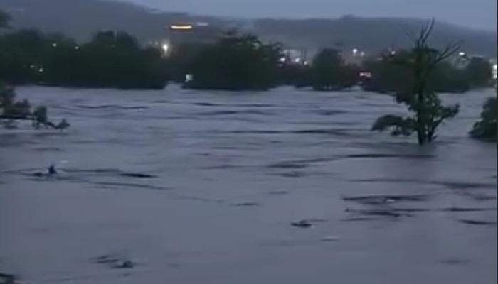 Texas’ta meydana gelen sellerde 24 kişi hayatını kaybetti