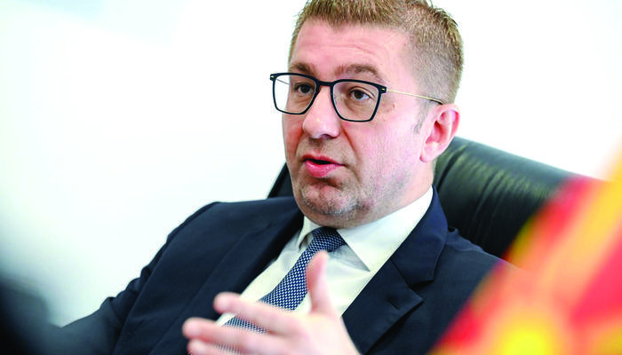 Azalan doğum oranları o ülkeyi de vurdu! Başbakan açıkladı: “Bekarlık vergisi geliyor”