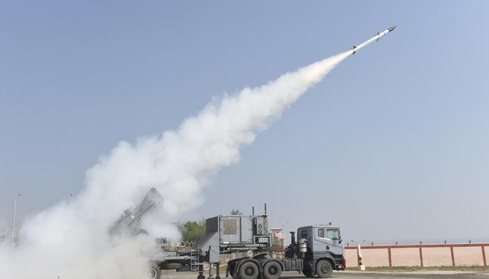 Hindistan ordusu, Çin sınırında hava savunma sistemini test etti