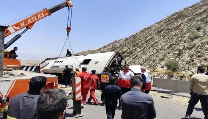 İran’da katliam gibi kaza! : 21 kişi öldü, 34 kişi yaralandı!