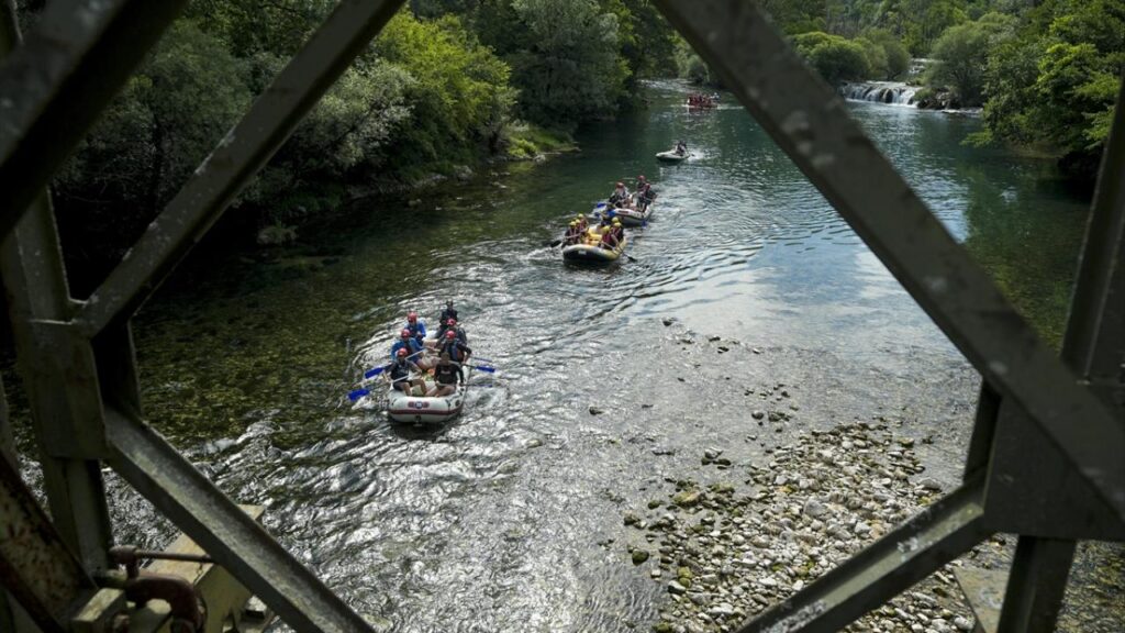 Bosna Hersek’in Una Nehri üzerinde 51. Rafting Festivali başladı