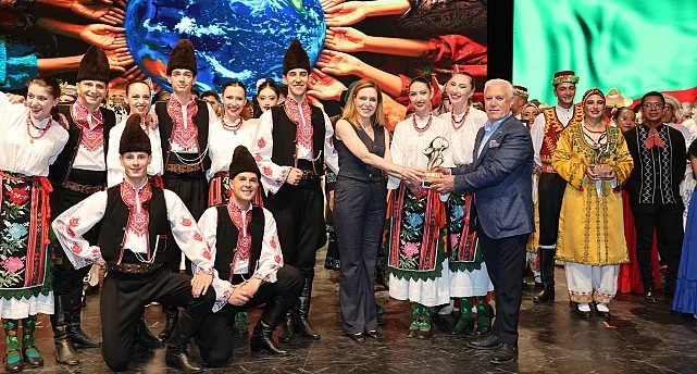 37. Uluslararası Altın Karagöz Halk Dansları Yarışması’nın birincisi Bulgaristan oldu