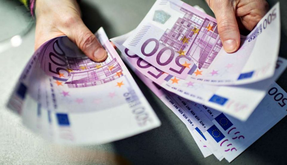 Makedonya Sendikalar Birliği: Asgari Ücret 500 Euro, Diğer Maaşlara da 100 Euro Zam Talep Ediyoruz