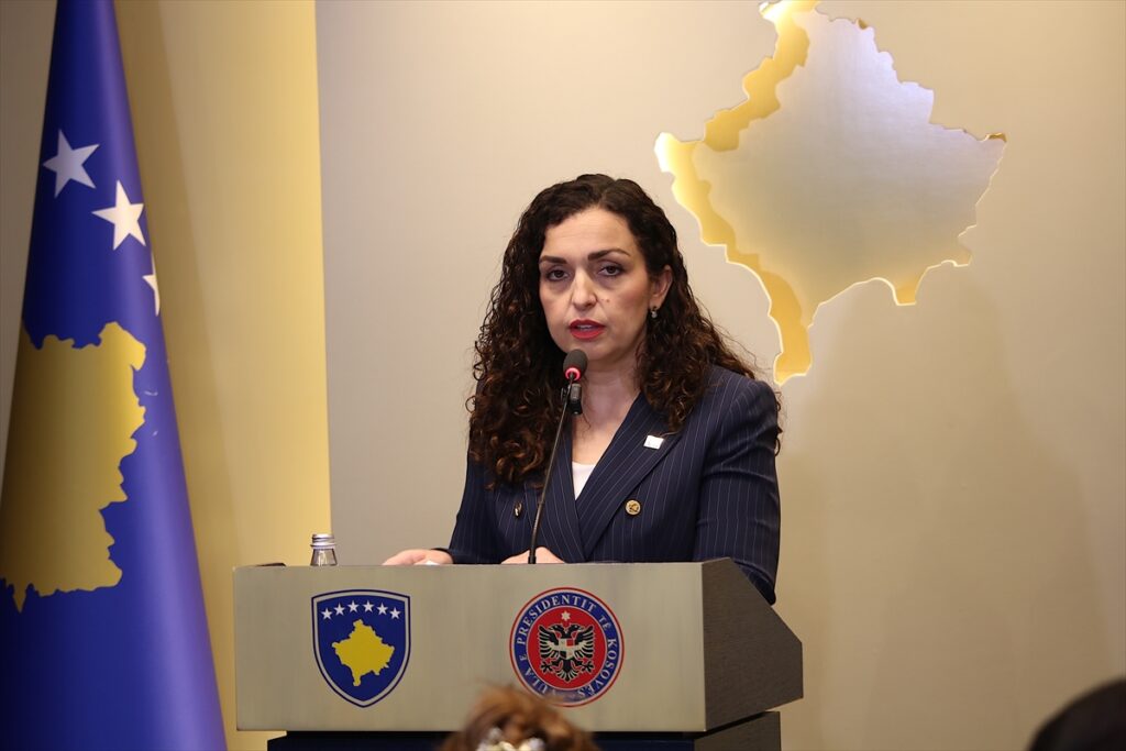 Cumhurbaşkanı Osmani: Sırbistan’ın Kosova Sınırındaki Askerî Faaliyetleri Takip Ediliyor