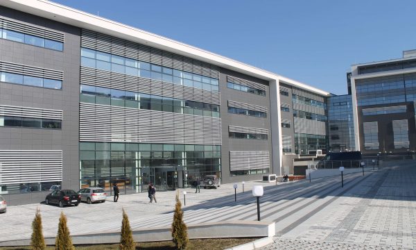Kosova’da 205 bin dava dosyası beklemede