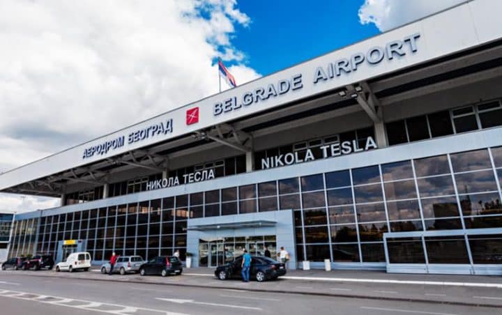 Belgrad havalimanı şiddetli fırtına nedeniyle kapatıldı