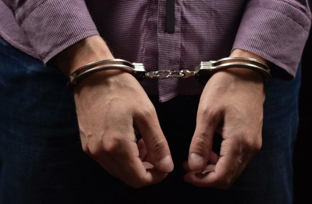 Sukobin Sınırı’nda Sahte Ehliyetle Yakalanan Türk Vatandaşı Tutuklandı – Karadağ Media
