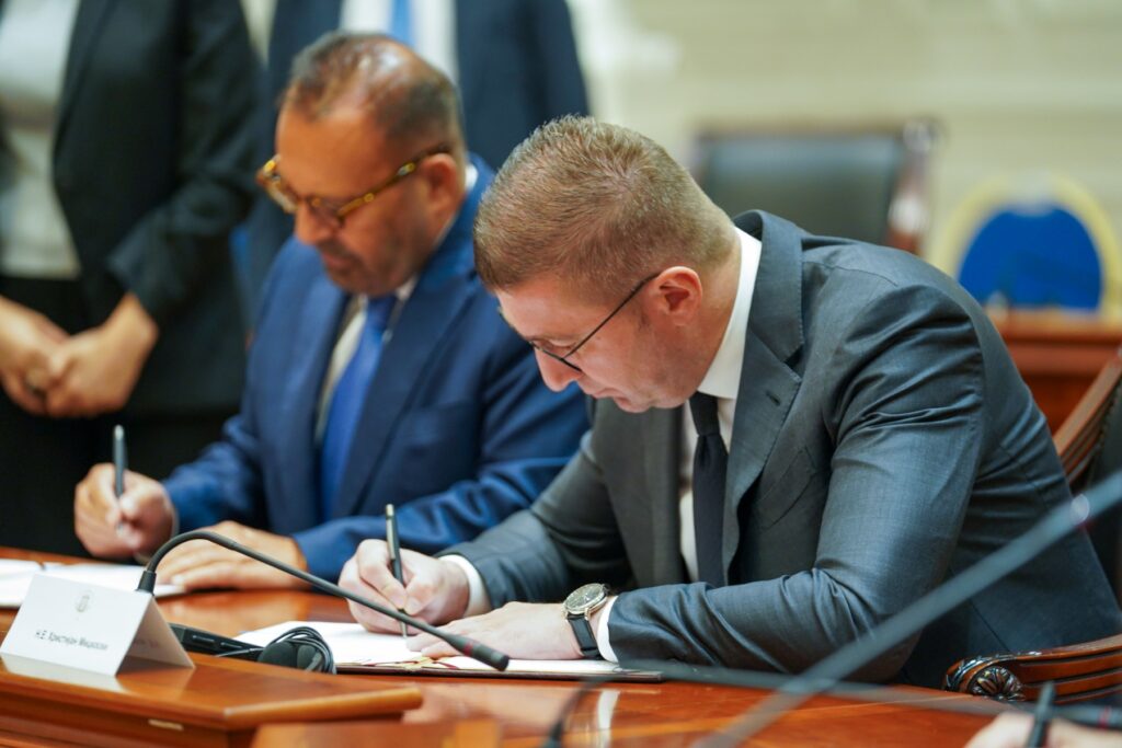 K. Makedonya ile “Kazancı Holding” arasında 1 milyar avro değerinde enerji projesi imzalandı