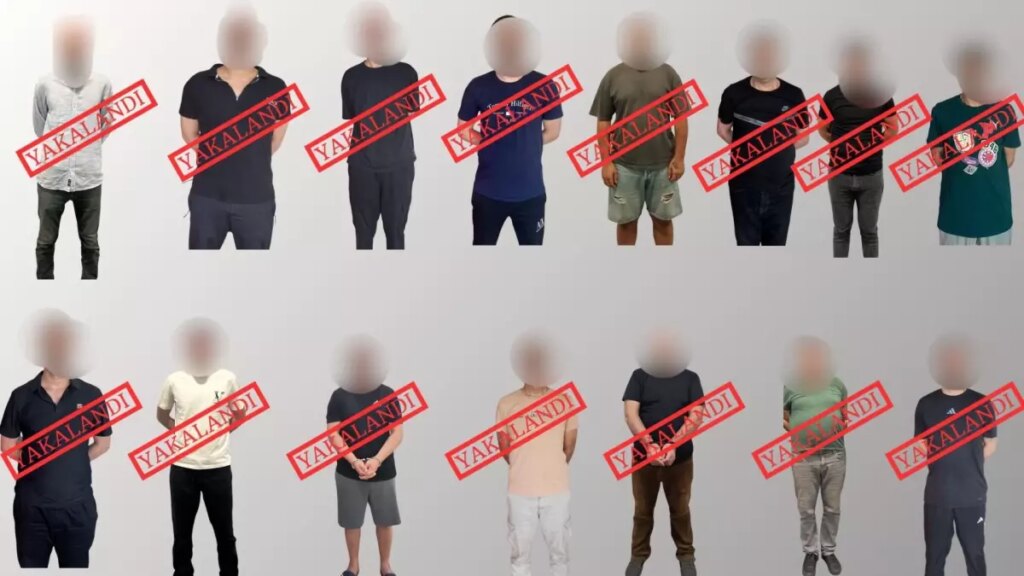 Kırmızı bültenle aranan 15 suçlu Türkiye’ye getirildi! Bakan Yerlikaya duyurdu