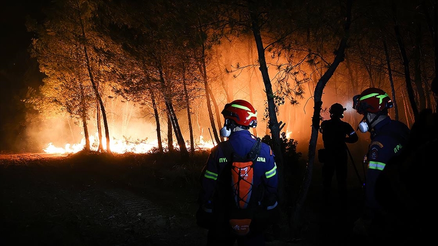 Avrupa’nın kavurucu sıcaklarla ve alevlerle mücadelesi sürüyor
