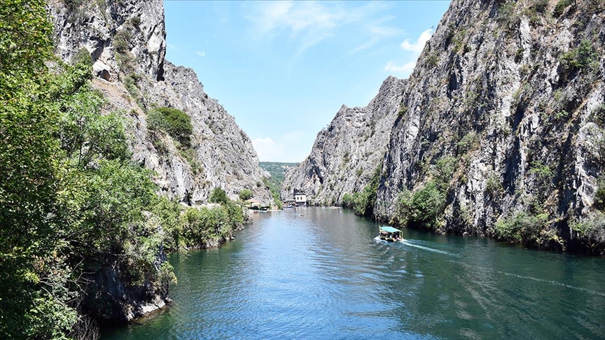 Kuzey Makedonya’nın grinin yeşille dans ettiği doğa harikası: Matka Kanyonu